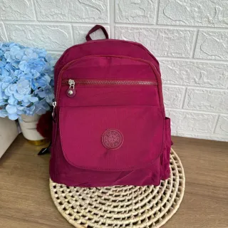 Média mochila feminina casual impermeável em nylon - Preta 102703