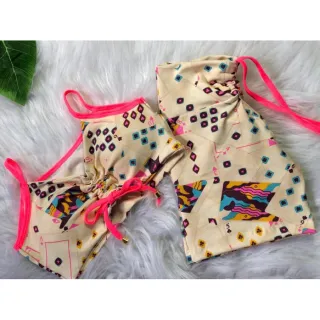 Conjunto de short com cordinha + top com bojo para academia - Neon alcinha