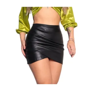 Drapeado frontal Saia Curta Couro Sintético - Preto