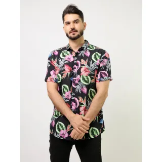 Camisa Floral Masculina Manga Curta - Preto com Flores Grandes - GG