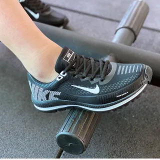 Leve, Confortável: Tênis Feminino NK Header Zoom Bondi 6 - PRETO/PRETO BONDI