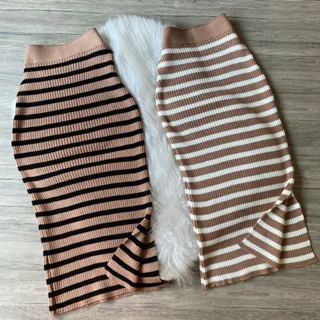 Verão Tendência Blogueira Saia Midi Tricot Modal Canelada Fenda Lateral - Preto/Nude