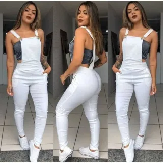 Macacão Feminino Pantacourt Jardineira em Bangaline - Azul Marinho