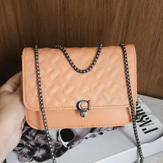 Moda Blogueira: Bolsa Feminina Pequena Festa Balada Alça de Corrente Transversal - DB-426 KHAKI