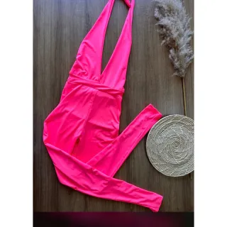 Macacão Longo Gringa Mirela Decote U em Tecido de Suplex - Pink