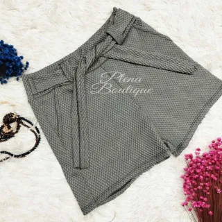 Compre Shorts Feminino Listrado Liso Com Cinto na Loja Online Raryel - listrado cinza
