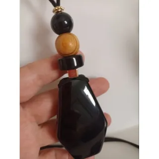 Escolha vários modelos de maxi colar feminino - Preto amêndoa