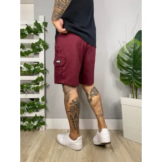 Bermuda Masculina Cargo de Sarja Curta - Vinho