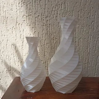 Impressão 3D - Kit com 2 Vasos Decorativos Geométricos - Preto