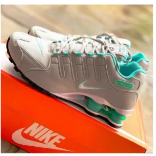 Promoção Tênis Nike Shox NZ 4 Molas - Calçado Esportivo Masculino - NZ PRETO/ROSA