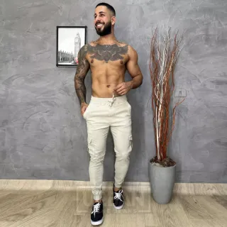 Calça Jogger Masculina Slim Sarja Cargo com Cordão e Bolsos - Creme Escuro