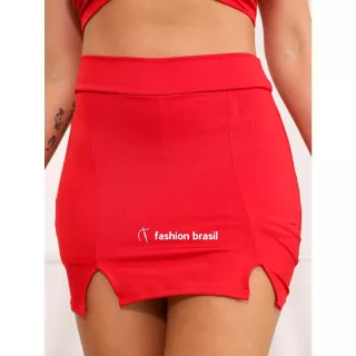 Moda Verão Premium: Saia Curta com Fenda Lateral - Rosa