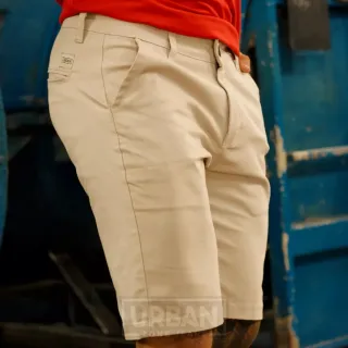 Bolso Embutido Caqui Bermuda Masculina Slim de Brim