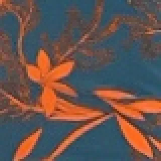 Vestido estampado flores longo com babados em crepe setinado - Folha Laranja e fundo azul