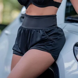 Short Dry Fit Feminino com Bolsos para Caminhada, Academia e Fitness - Roxo