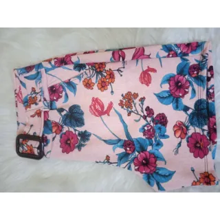 Promoção 2023: Florais Feminino Malha Crepe curto com cinto - Preto