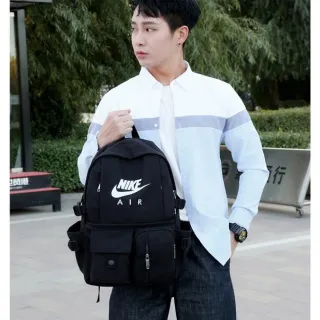 Mochila Esportiva Nike Resistente à Água para Lazer e Esportes ao Ar Livre - Carteira Pinguim