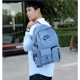 Mochila Esportiva Nike Resistente à Água para Lazer e Esportes ao Ar Livre - Carteira Pinguim