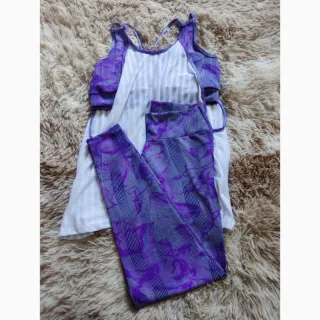 Moda Fitness Feminina: Kit Conjunto Trio Calça E Top + Blusa Embutida em Promoção - 33