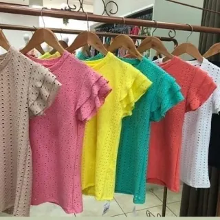 Blusa feminina manga curta com babado Lesie - P