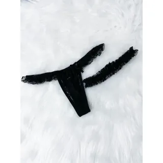 Moda Atacado: Kit de Lingerie com 3 Calcinhas Tanga em Renda e Perneira - sortidas