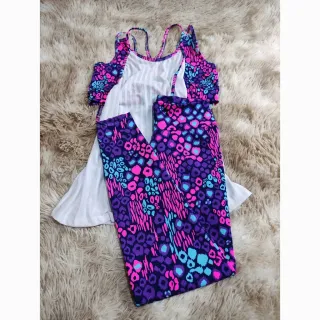 Moda Fitness Feminina: Kit Conjunto Trio Calça E Top + Blusa Embutida em Promoção - 33