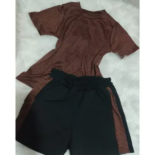 Blusinha e Shortinho da Moda - Conjunto Feminino Bella Conforto - Modelo com Manga