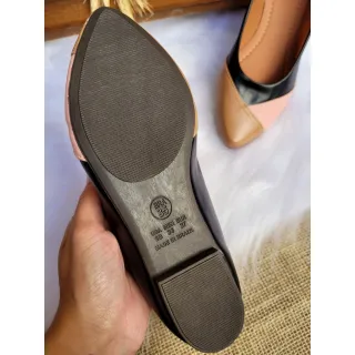 Promoção Original: Sapatilha Preta Elegante Feminina - Bico Fino, Macia e Confortável - Preta Detalhe Branco