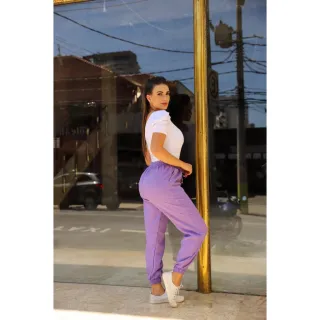 Linhão liso calça jogger: conforto e estilo em uma peça versátil - Preto