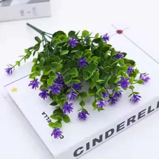 Buque de Flores Artificiais com 5 Galhos e 8 Florzinhas - Ideal para Casamentos, Festas e Decoração - Lilás