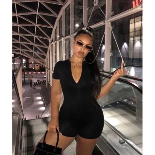 Macaquinho feminino liso com zíper - Lançamento Fitness - Vermelho manga curta zíper pre