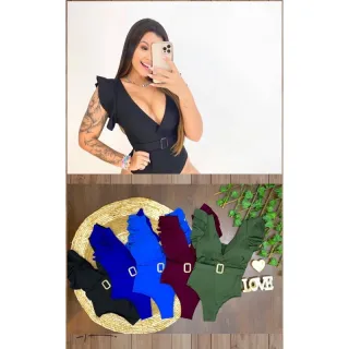 Decote V elegante: Maio fechado com cinto fake preto, azul, vinho - Preto com cinto