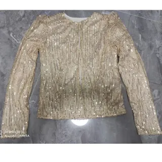 Jaqueta feminina curta de alfaiataria com lantejoulas e manga longa - Ouro
