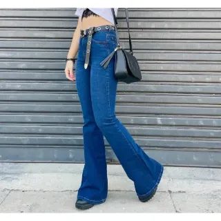 Calça Jeans Flare Bailarina Feminina com Bolso - Cor Jeans Médio - 40