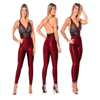 Pronta Entrega: Calça Hot Pants Wolfox em Cirrê com Zíper e Bolso Atrás - Vinho