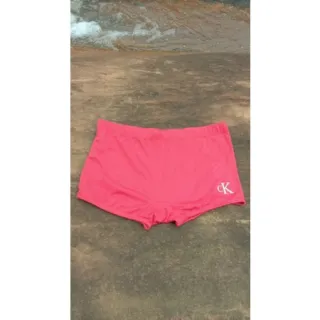 Lisas ou estampadas: sungas de praia - Cinza