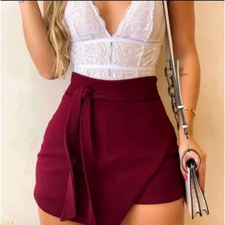 Saia Feminina Curta Malha Crepe com Laço Frontal - Xadrez