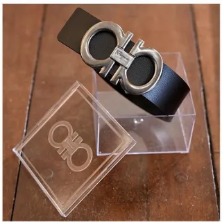 Envio imediato do Cinto de Couro Masculino com Fivela em Metal do Gustavo Lima - LV