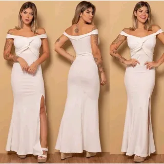 Modelo ombro a ombro com fenda: Vestido longo para festas, casamentos e formaturas - Azul Bic