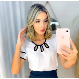 Moda Evangélica: Blusa Feminina Manga Curta com Detalhe de Gota - Branco