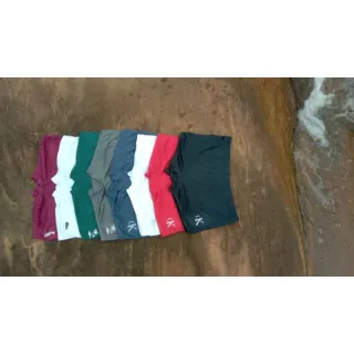 Lisas ou estampadas: sungas de praia - Cinza