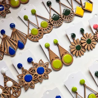 Feminino Brinco Madeira Mdf com resina - A15