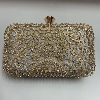 Bolsa de Festa Elegante com Flor - Clutch Diamante Crystal - Preto