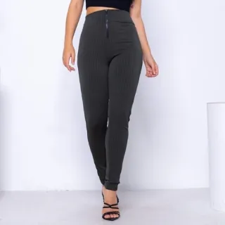 Legging Feminina Modeladora em Alto Relevo com Zíper - Calça Canelada 3D - Vinho