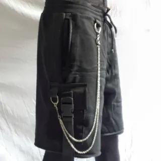 Bermuda Techwear Unissex com Corrente - Streetwear Descolado - Preto