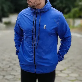 Corta Vento Masculino com Forro no Capuz e Cordão de Ajuste - Vermelha com Preta