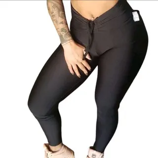Roupa de academia Legging suplex poá: melhor opção para malhar - preto poa