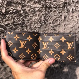 Promoção Relâmpago - Carteiras Masculina Louis Vuitton Porta CNH Porta Cartão - ( CARTEIRA LV ) CAFÉ FLOR