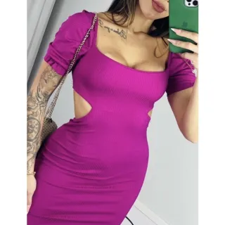 Manguinha longa feminina com vestido de fenda lateral - Onça detalhes