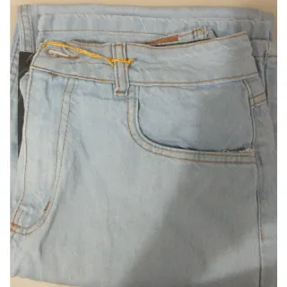 Calça Wide Leg Jeans Feminina Pantalona com Rasgo no Joelho - Calça lisa clara Premium